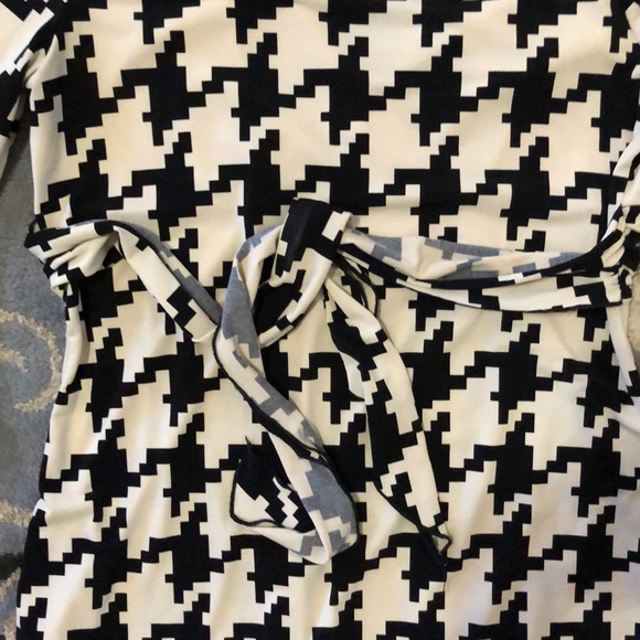 J.T.B black and off white tunic - Picture 5 of 5